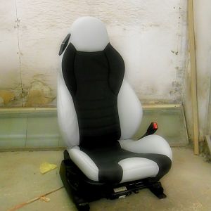 Light silver grey split black M seat