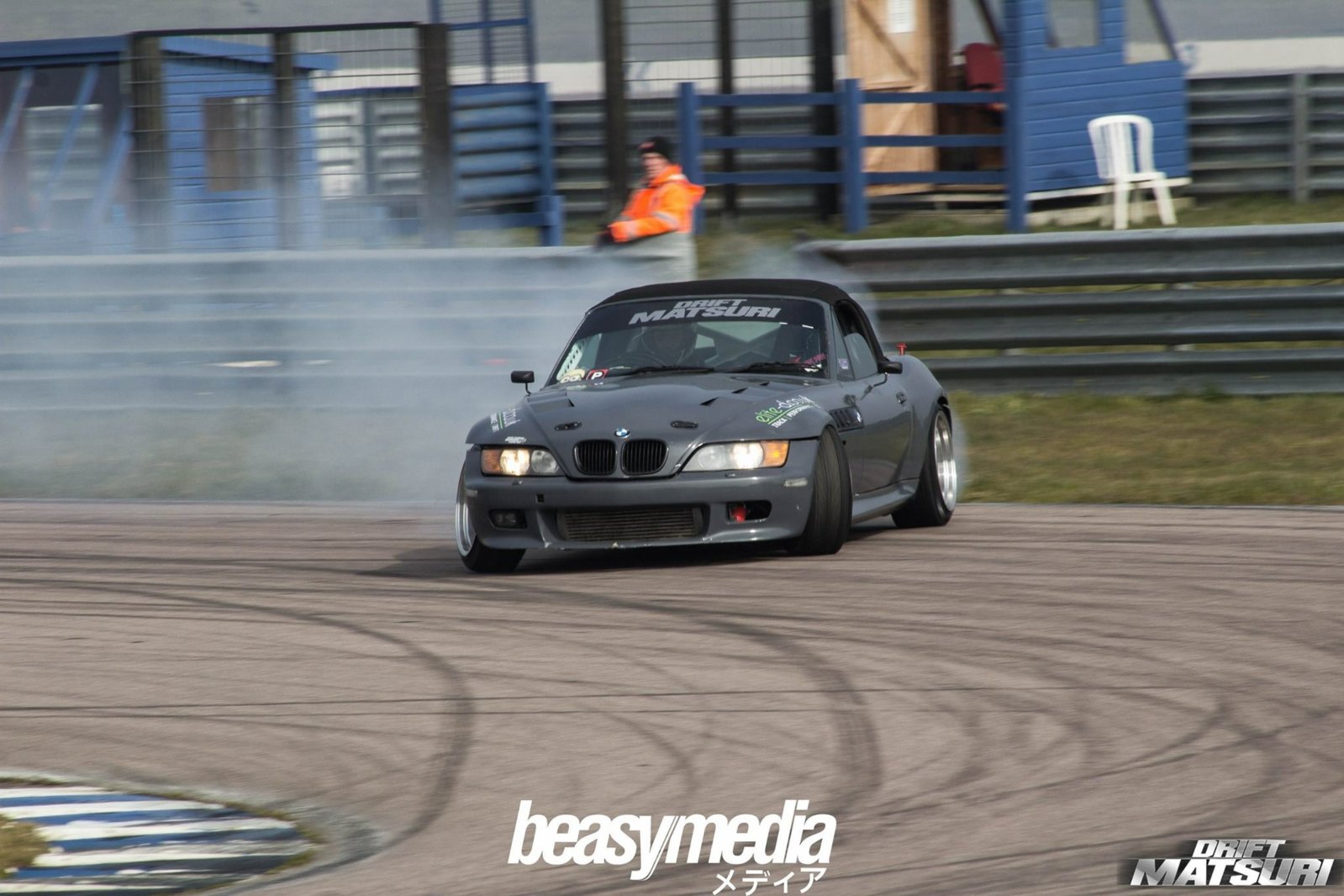 My zed drifting rockingham infield