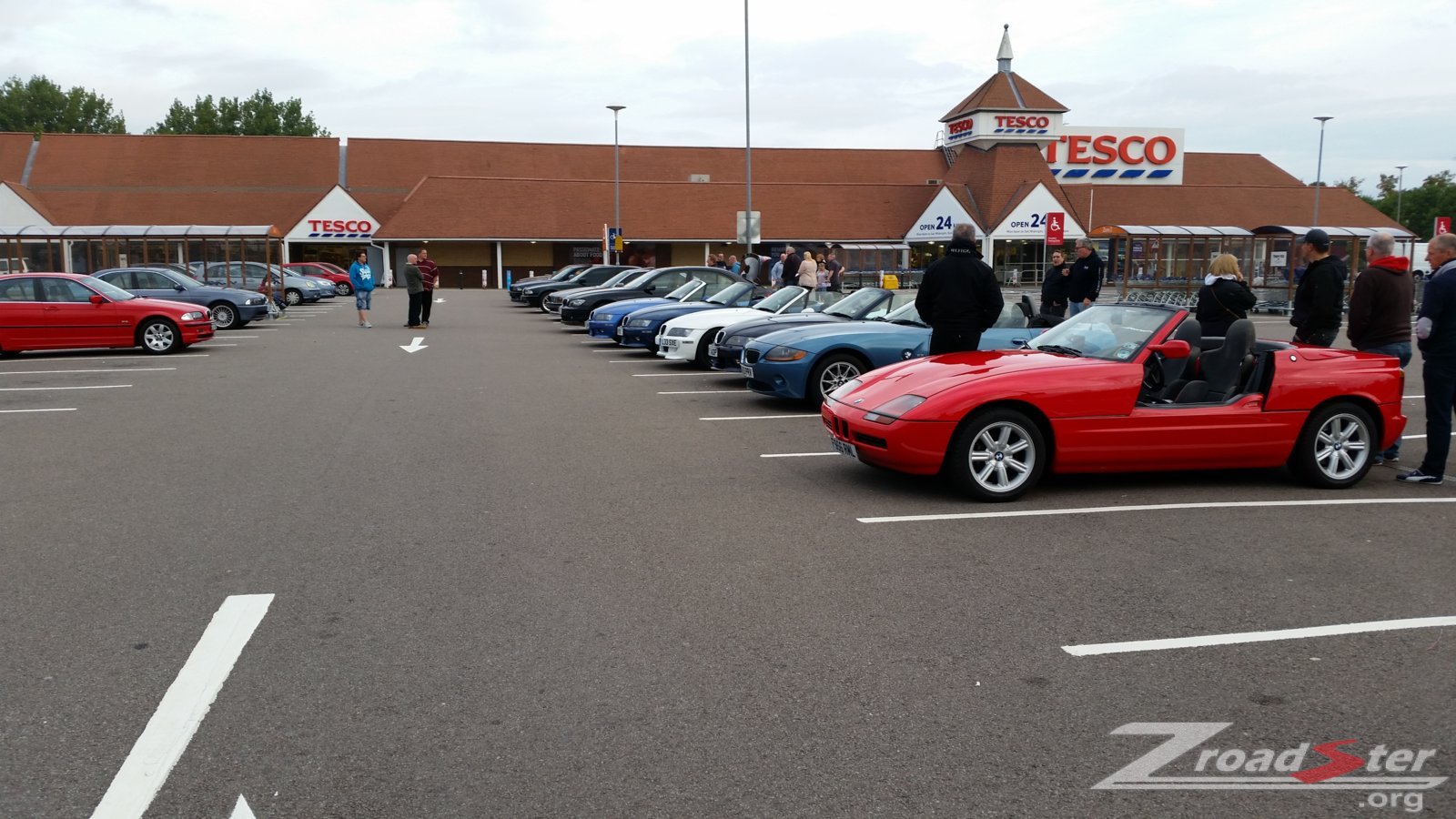 Tesco Car Park meet up before heading to the circuit